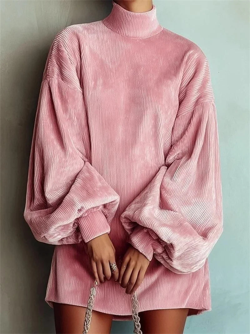 Robe courte en velours côtelé à col roulé pour femme