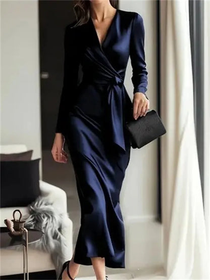 Robe femme longue en satin à col V