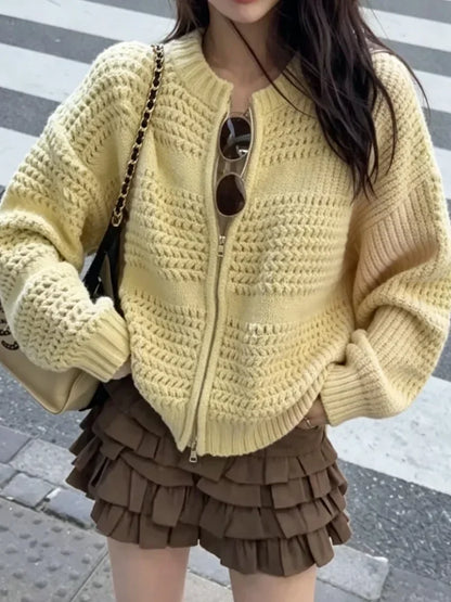 Cardigan Torsadé Femme – Maille Épaisse, Zip et Col Rond
