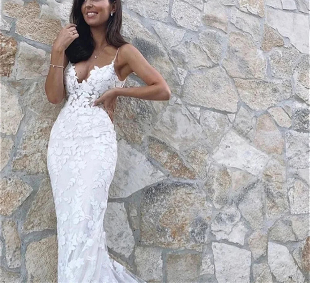 Robe de mariée sirène dos nu avec appliques en dentelle pour femmes