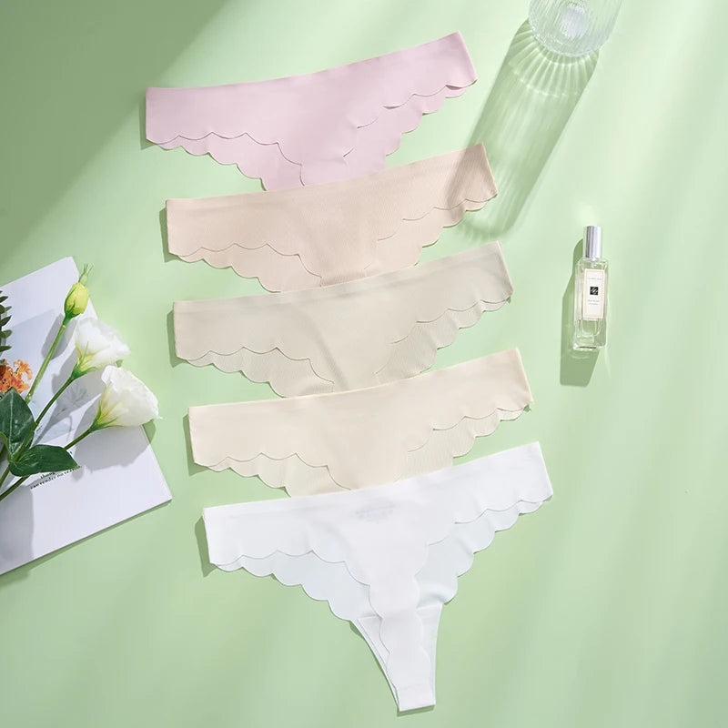 String taille basse invisible pour femmes