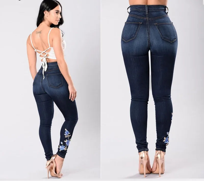 Jeans brodés taille haute pour femmes