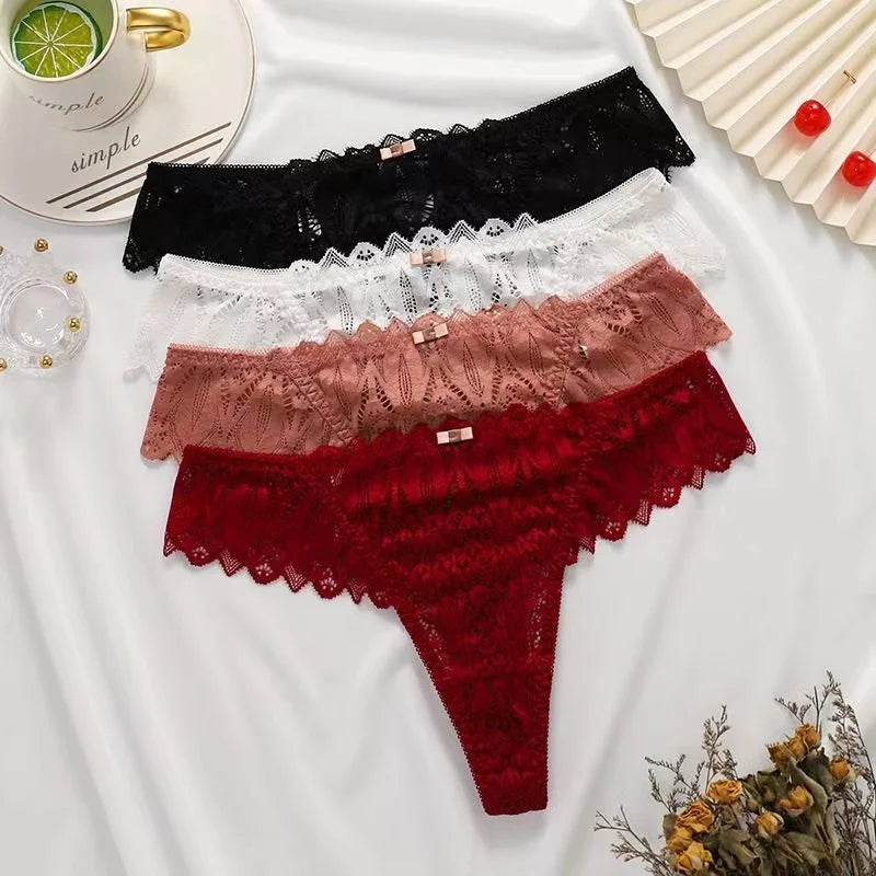 String en dentelle pour femmes