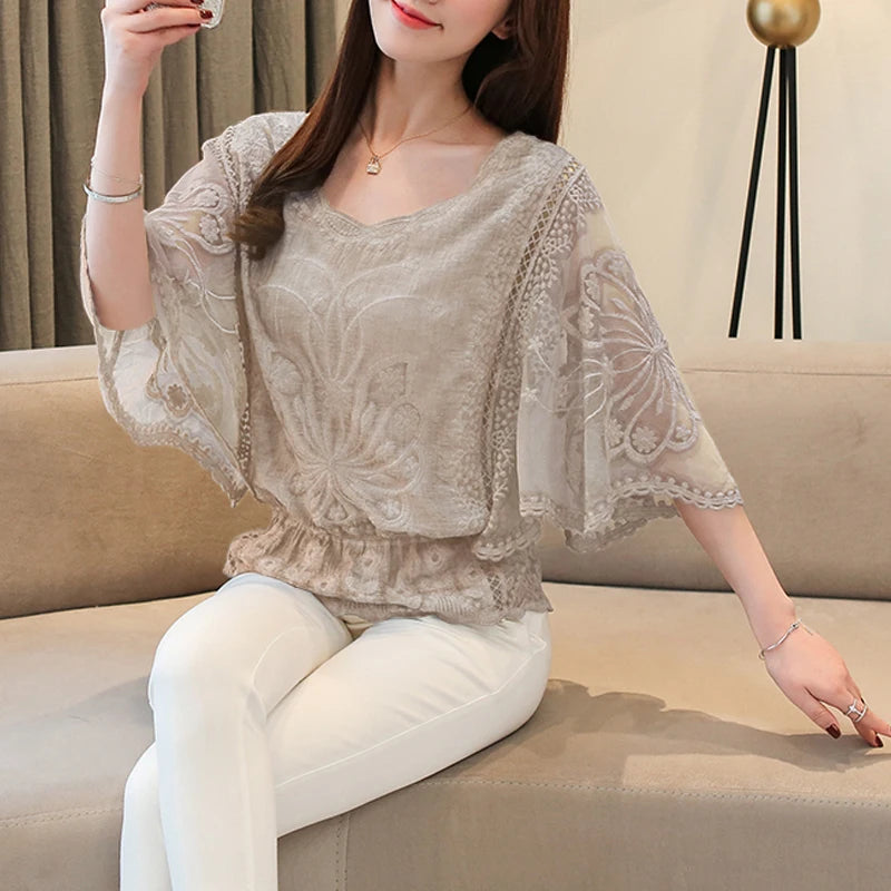 Chemisier en Mousseline Femme – Broderies et Manches Mi-Longues