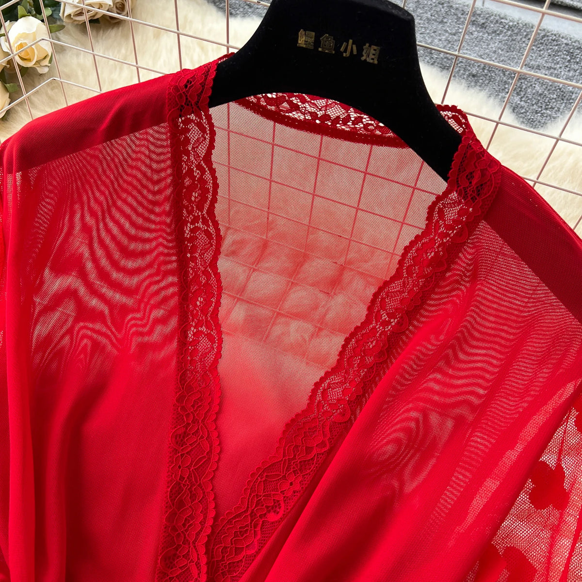 Robe Cardigan Femme – Élégante et Transparente