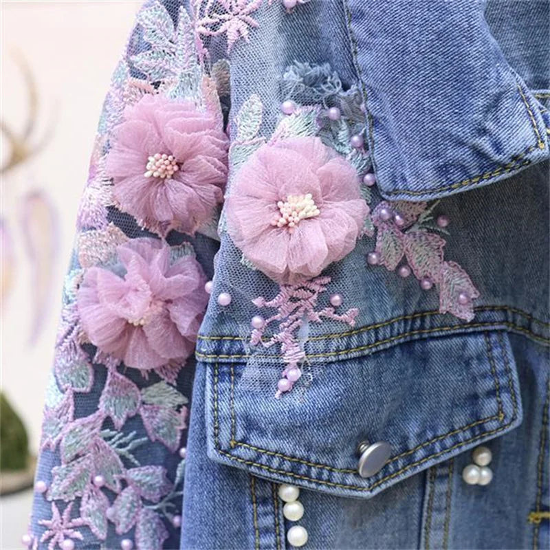 Veste en jean brodée pour femmes