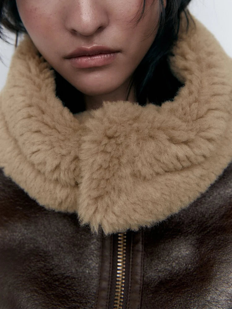 Manteau en faux cuir PU et fourrure de mouton pour femmes