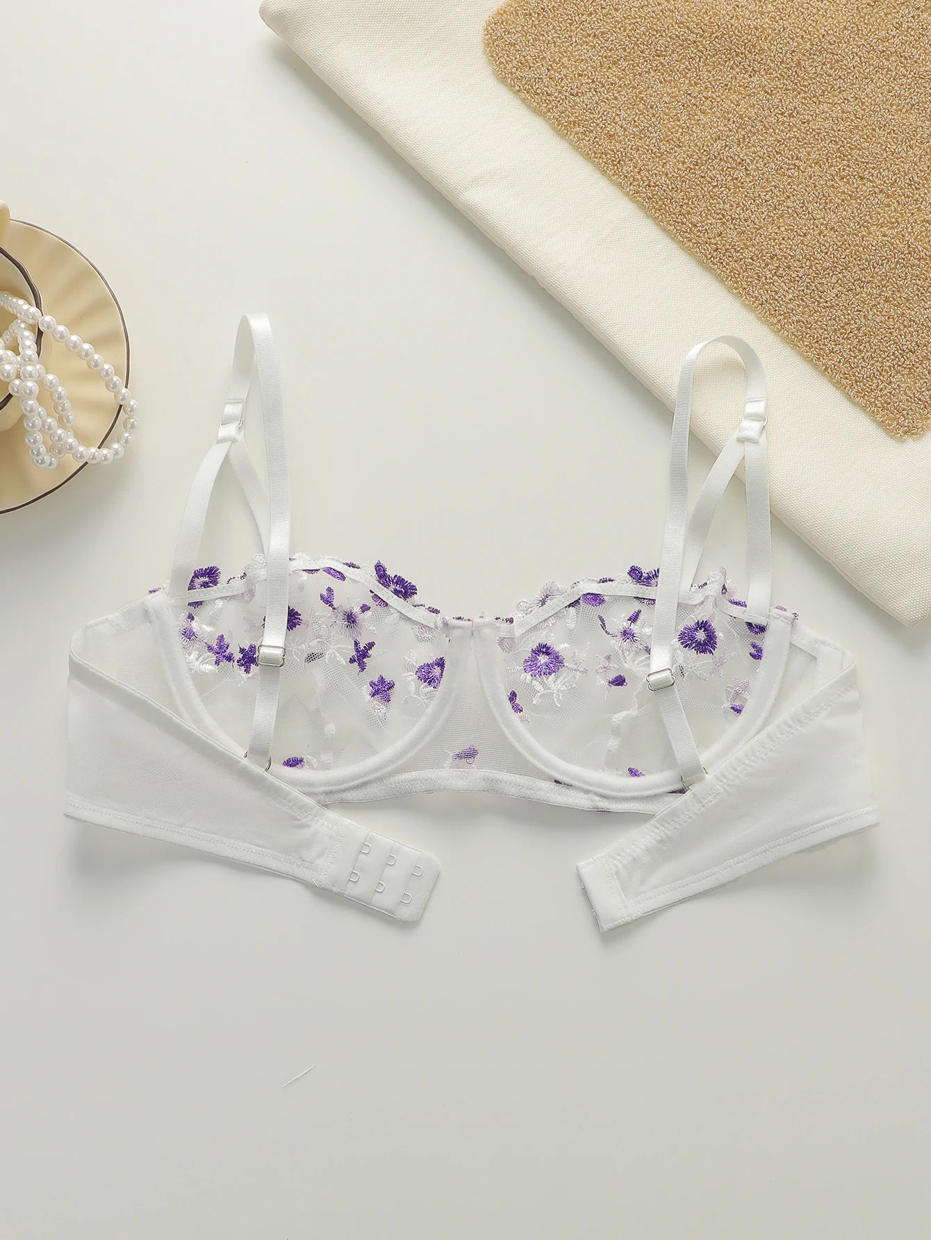 Soutien-gorge brodé de belles fleurs pour femmes