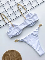 Maillot de bain deux pièces avec chaînes en métal à armatures pour femmes