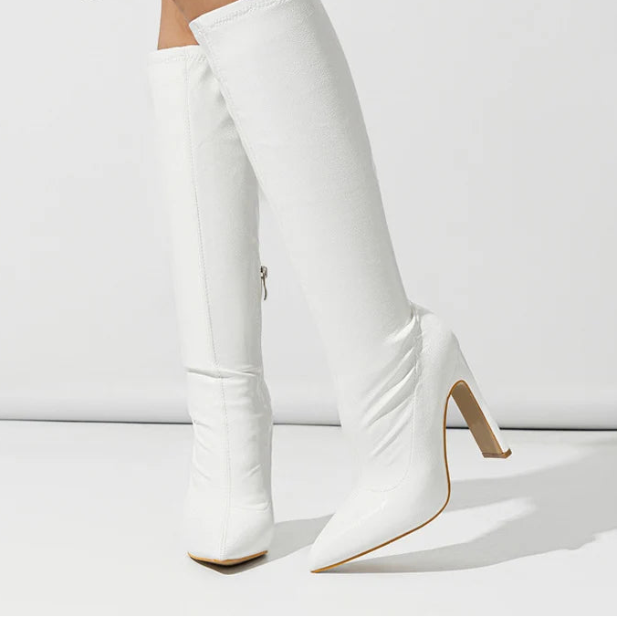 Bottes hautes en cuir noir pour femmes