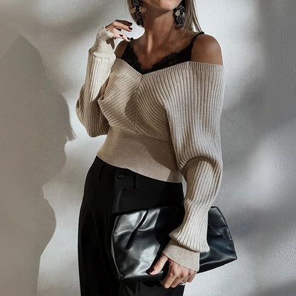 Pull femme épaules dénudées avec empiècements dentelle