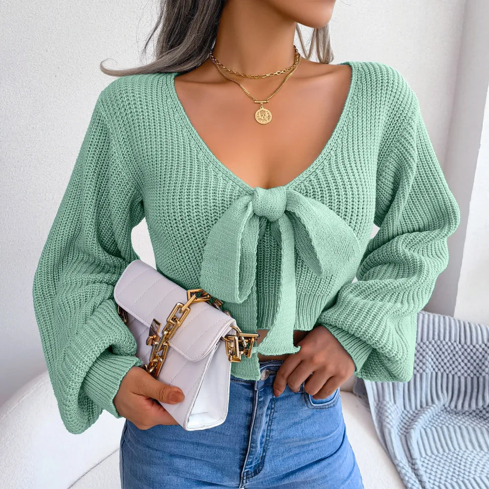 Pull Court Femme – Nœud Décoratif et Manches Évasées