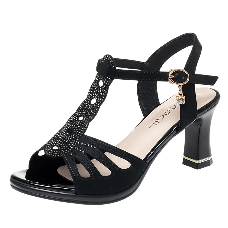 Sandales en cuir découpes pour femmes