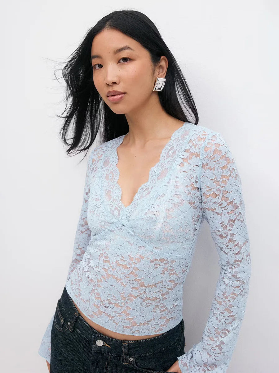 Chemise avec dentelle et col en V pour femmes