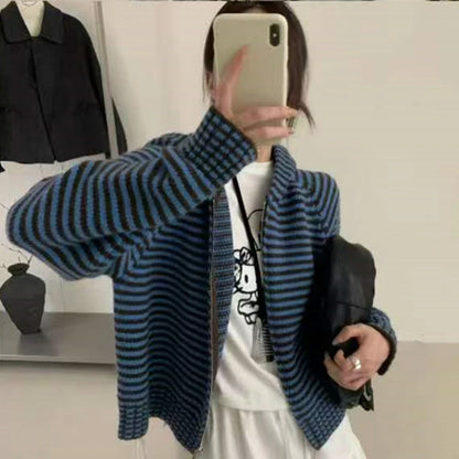 Cardigan Zippé à Capuche Femme – Maille Rayée