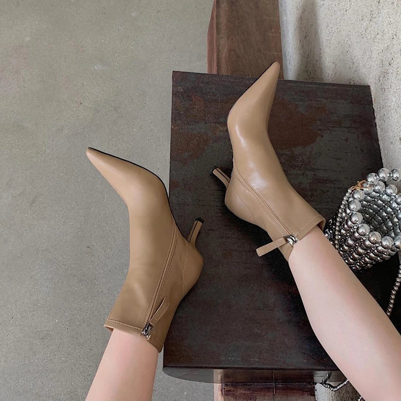 Bottines à talons fins pour femmes
