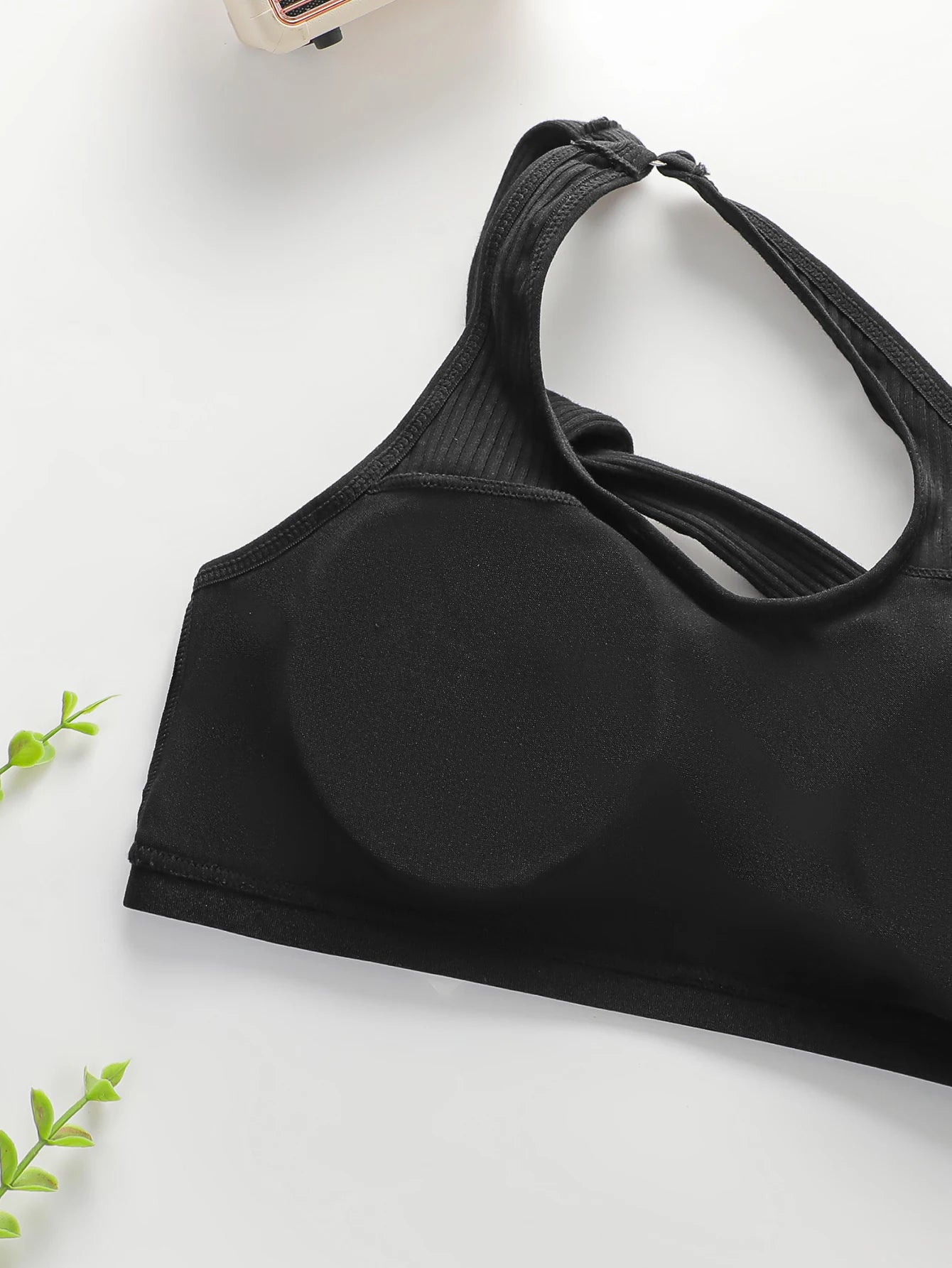 Soutien-gorge sexy à bretelles diagonales croisées pour femmes