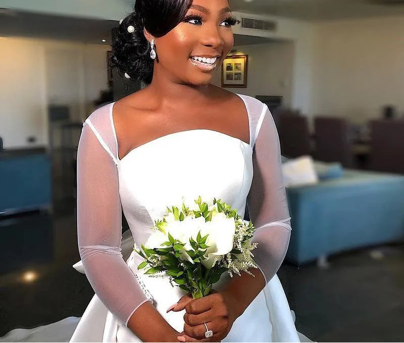 Robe de mariée sirène en satin avec traîne amovible pour femmes