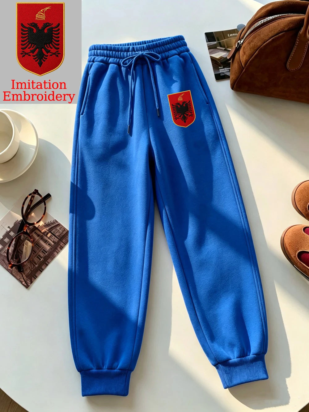Pantalon de survêtement imprimé emblème albanais pour femmes
