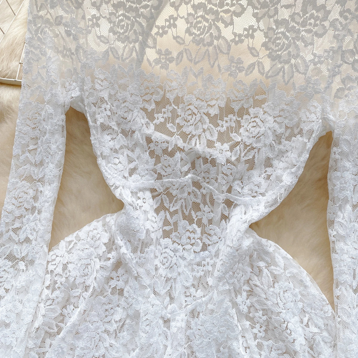 Robe de Nuit Transparente Femme – Dentelle Délicate