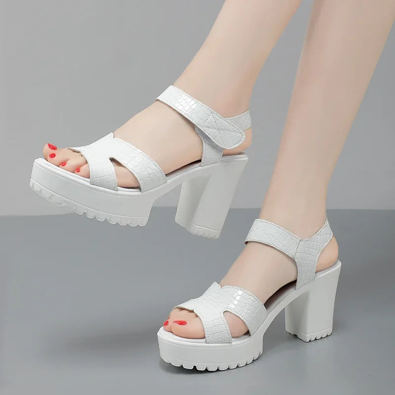 Sandales en cuir véritable pour femmes