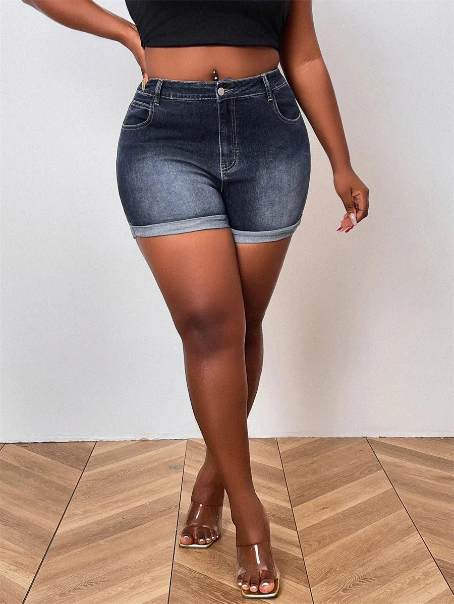 Short en jean grande taille style rétro américain à ourlet roulé pour femmes
