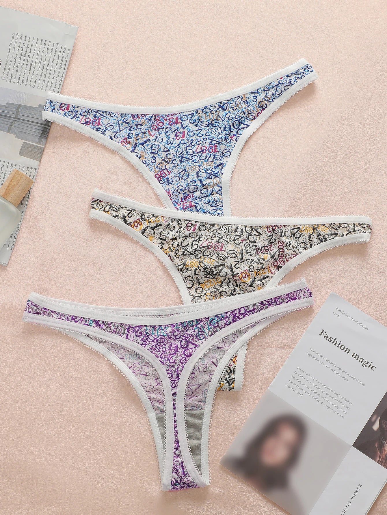 Ensemble de 3 string multicolores pour femmes