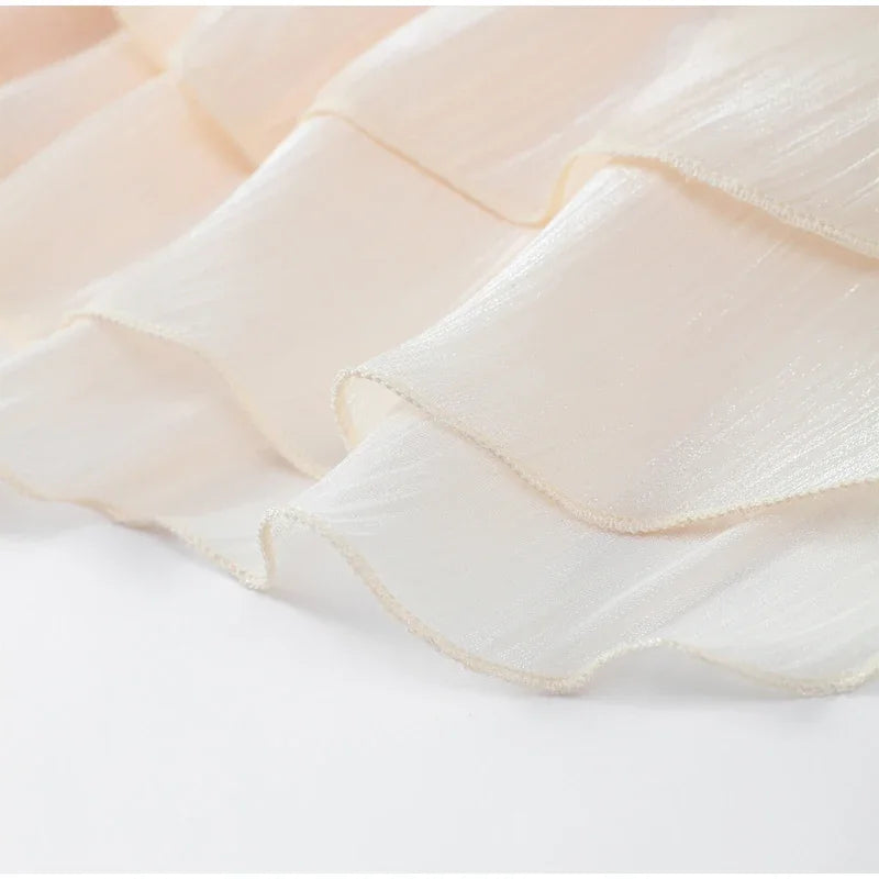Robe courte élégant à col rond et lacets lanterne pour femmes