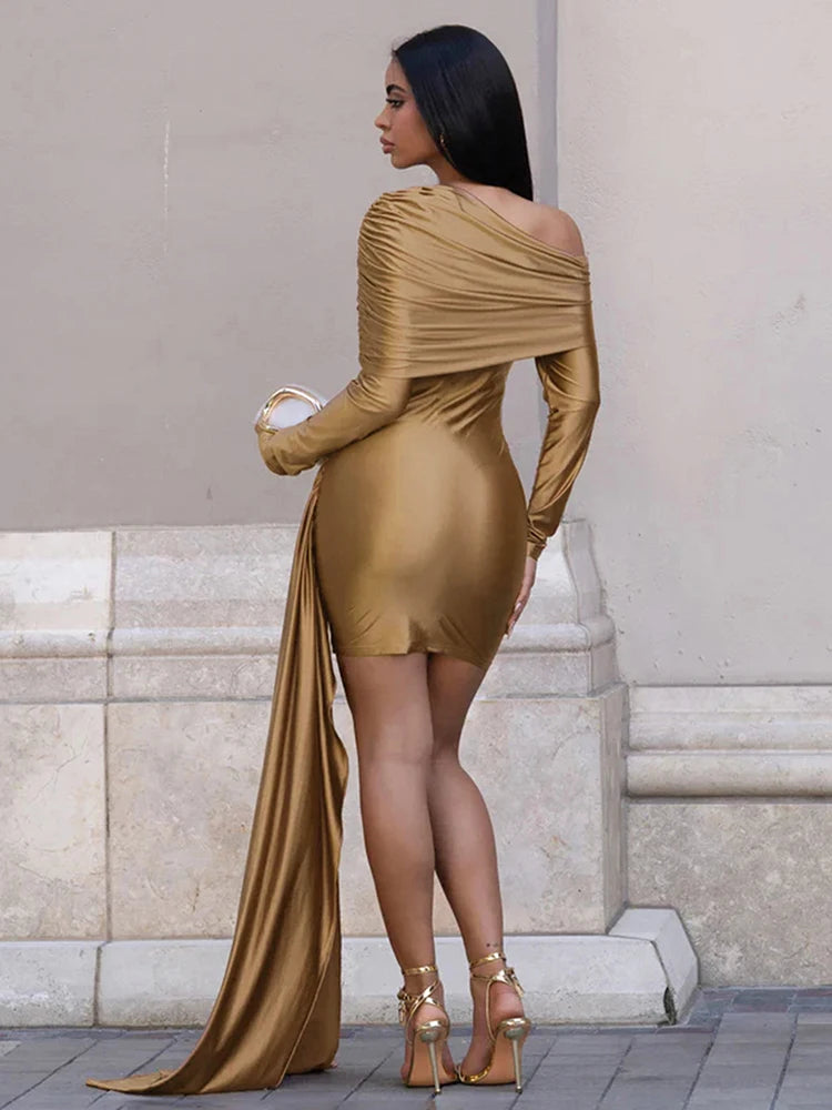 Mini-Robe Moulante Femme – Coupe Asymétrique