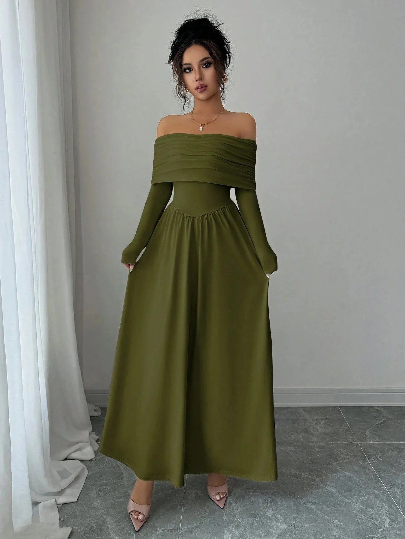 Robes longues et cintrées à coupe trapèze pour femmes