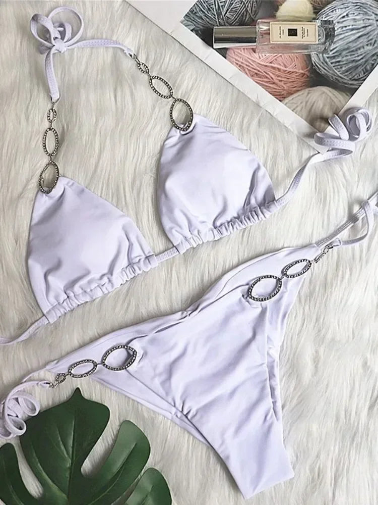 Maillot de bain deux pièces avec chaînes métalliques pour femmes
