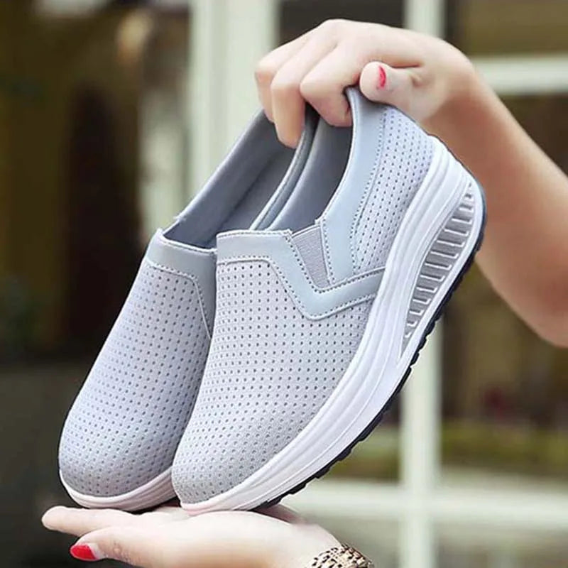 Baskets plates et confortables pour femmes