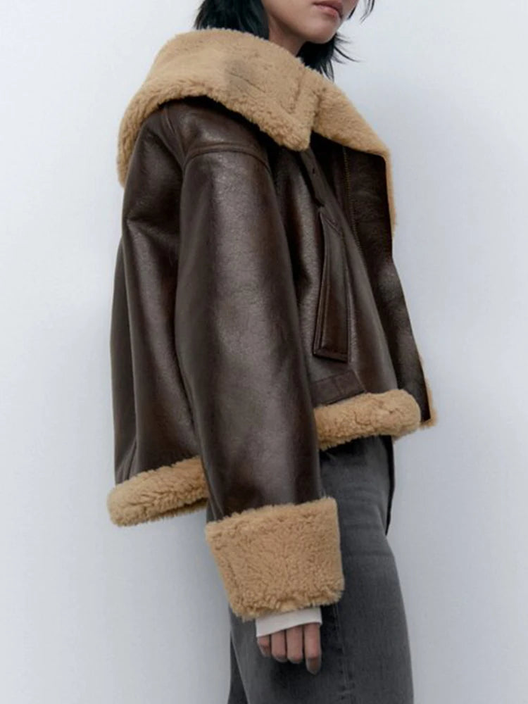 Manteau en faux cuir PU et fourrure de mouton pour femmes
