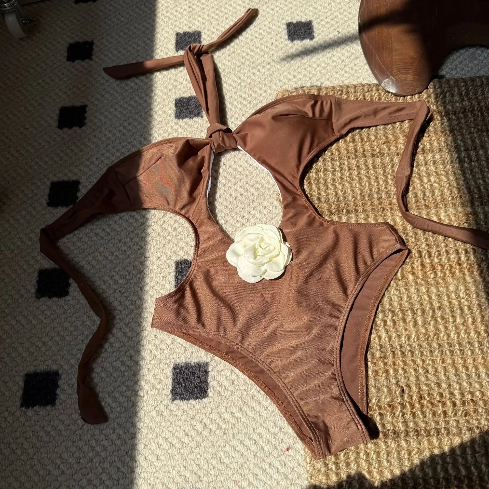 Maillot de bain une pièce à une épaule push-up pour femmes