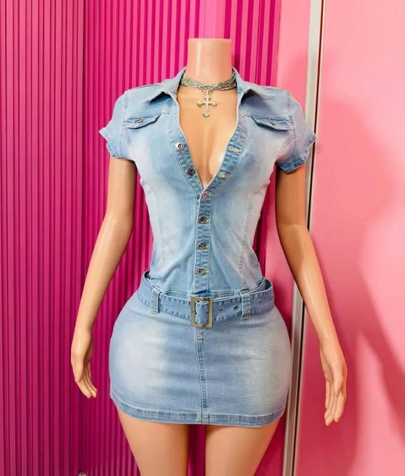 Robe mini moulante en jean extensible avec ceinture pour femmes