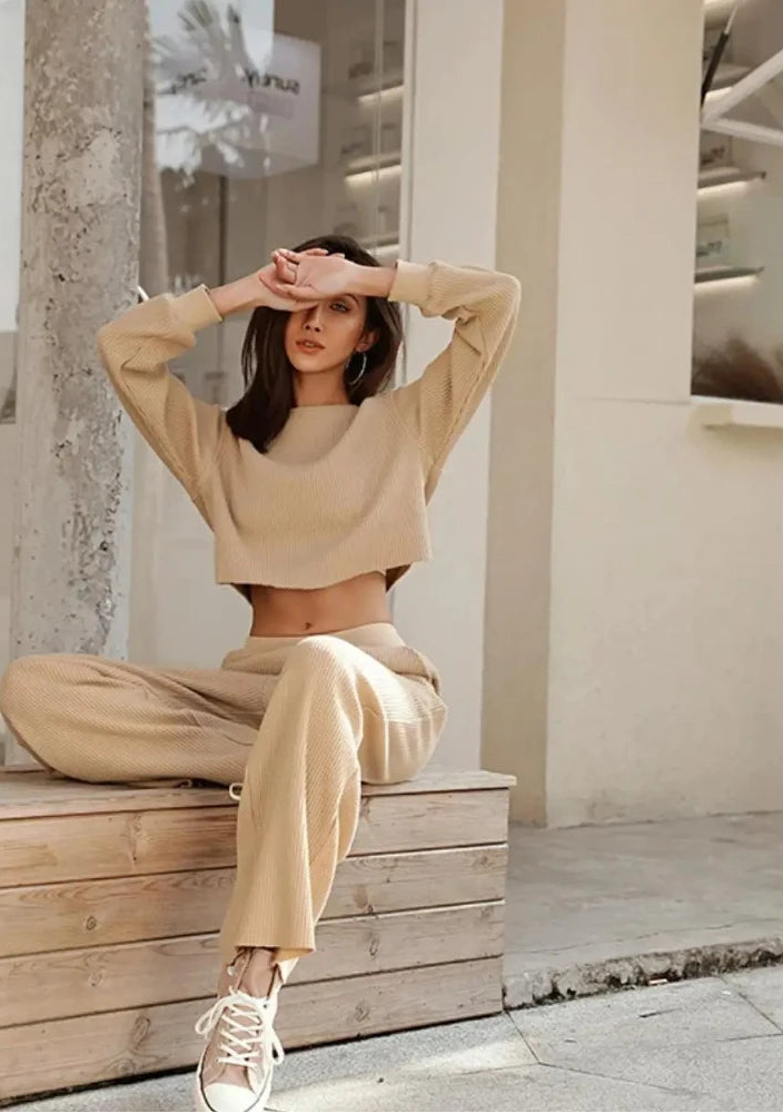 Ensemble deux pièces pantalon et sweat à capuche col rond pour femmes