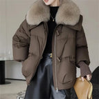 Manteau avec grand col de fourrure pour femmes