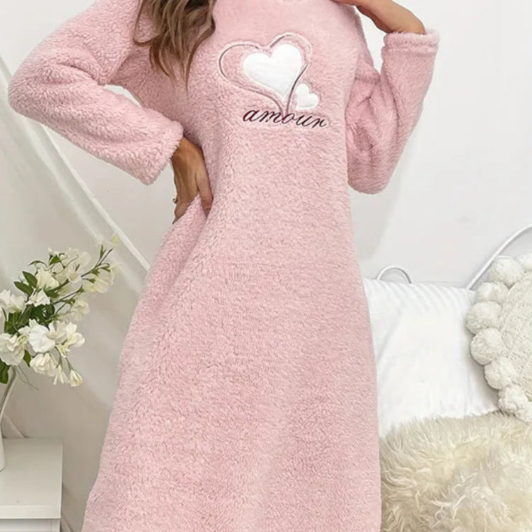 Chemise de nuit en velours de glouton pour femmes