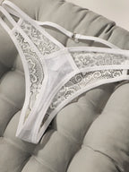 String sexy en dentelle pour femmes