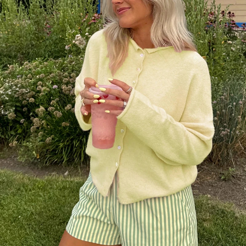 Pull à manches longues avec bouton sur le devant pour femmes