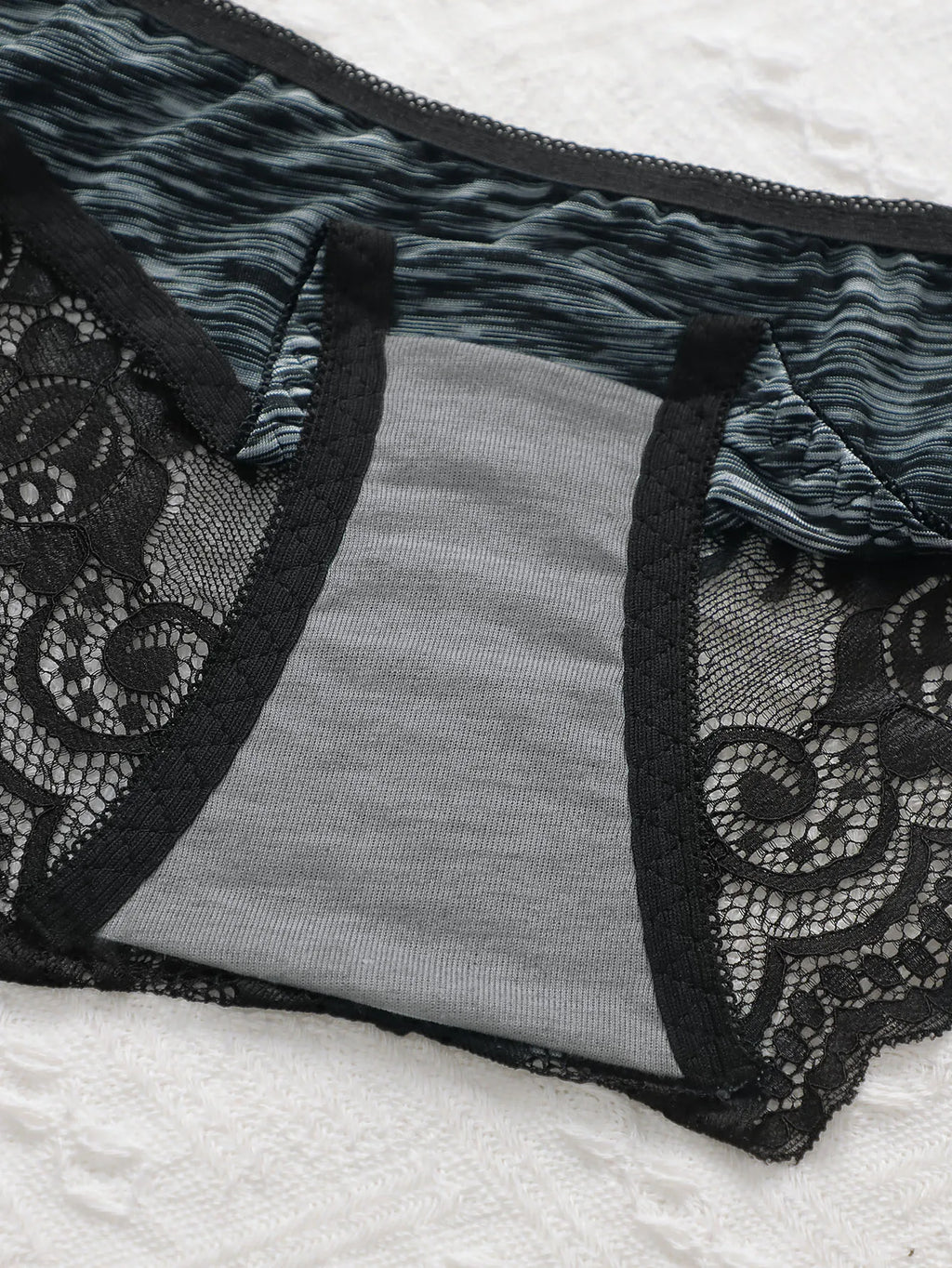Ensemble de lingerie sexy en dentelle brodée pour femmes