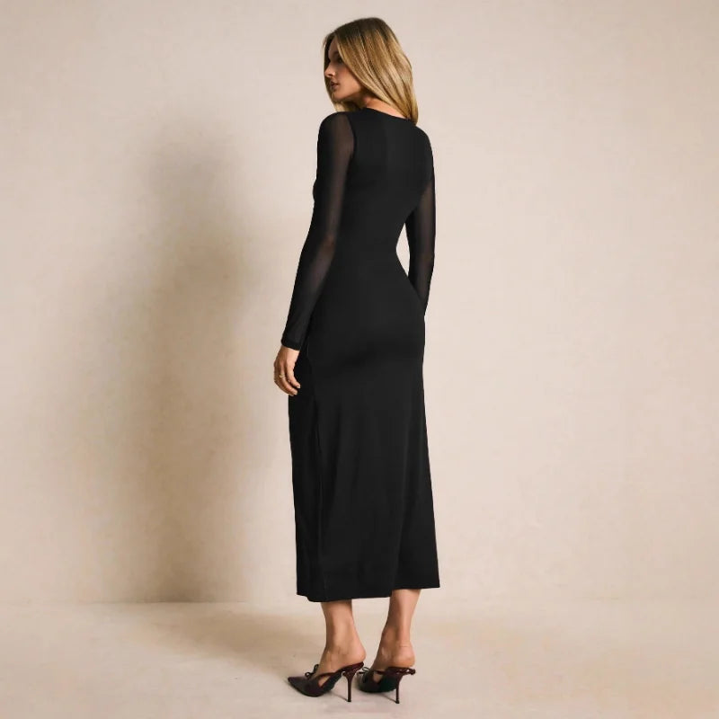 Robe à la mode décorée avec boucle en métal pour femmes