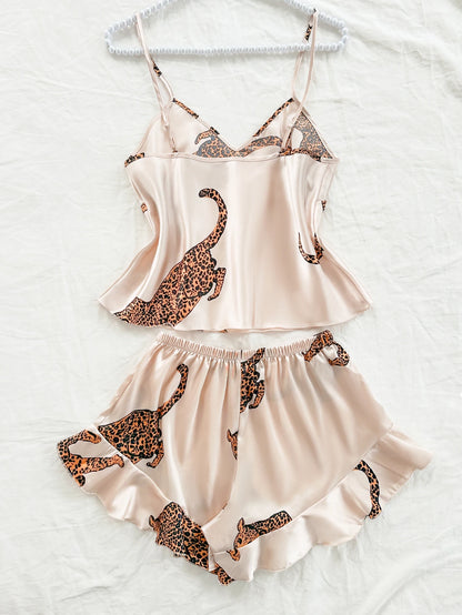 Pyjama d’Été 2 Pièces Femme – Léopard et Tissu Soyeux