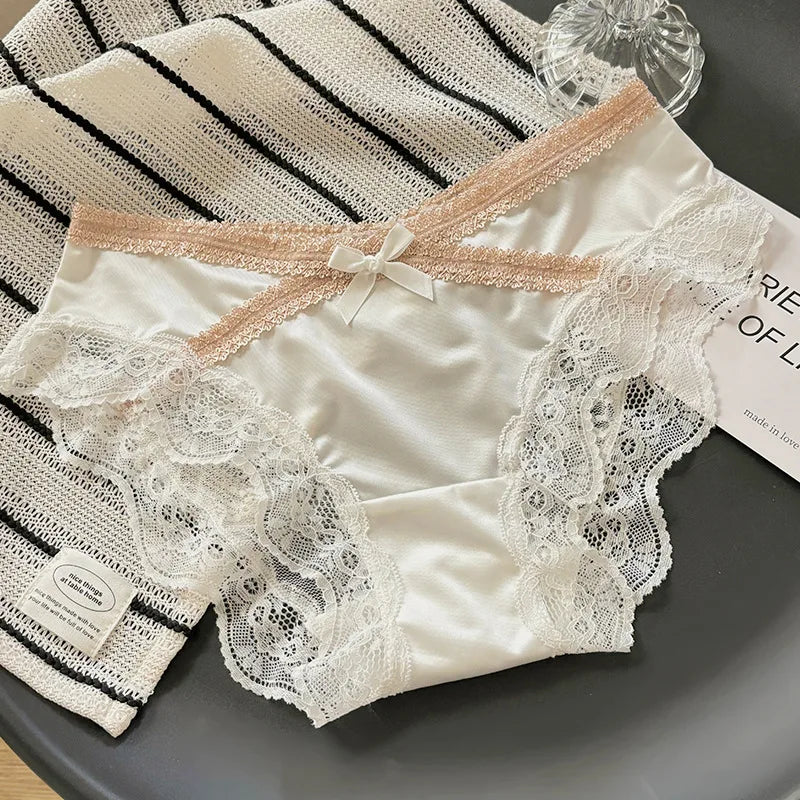 Culotte en dentelle français sans couture et maille transparente pour femmes