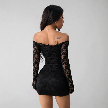 Robe Courte Noire Femme – Coupe Ajustée en Dentelle