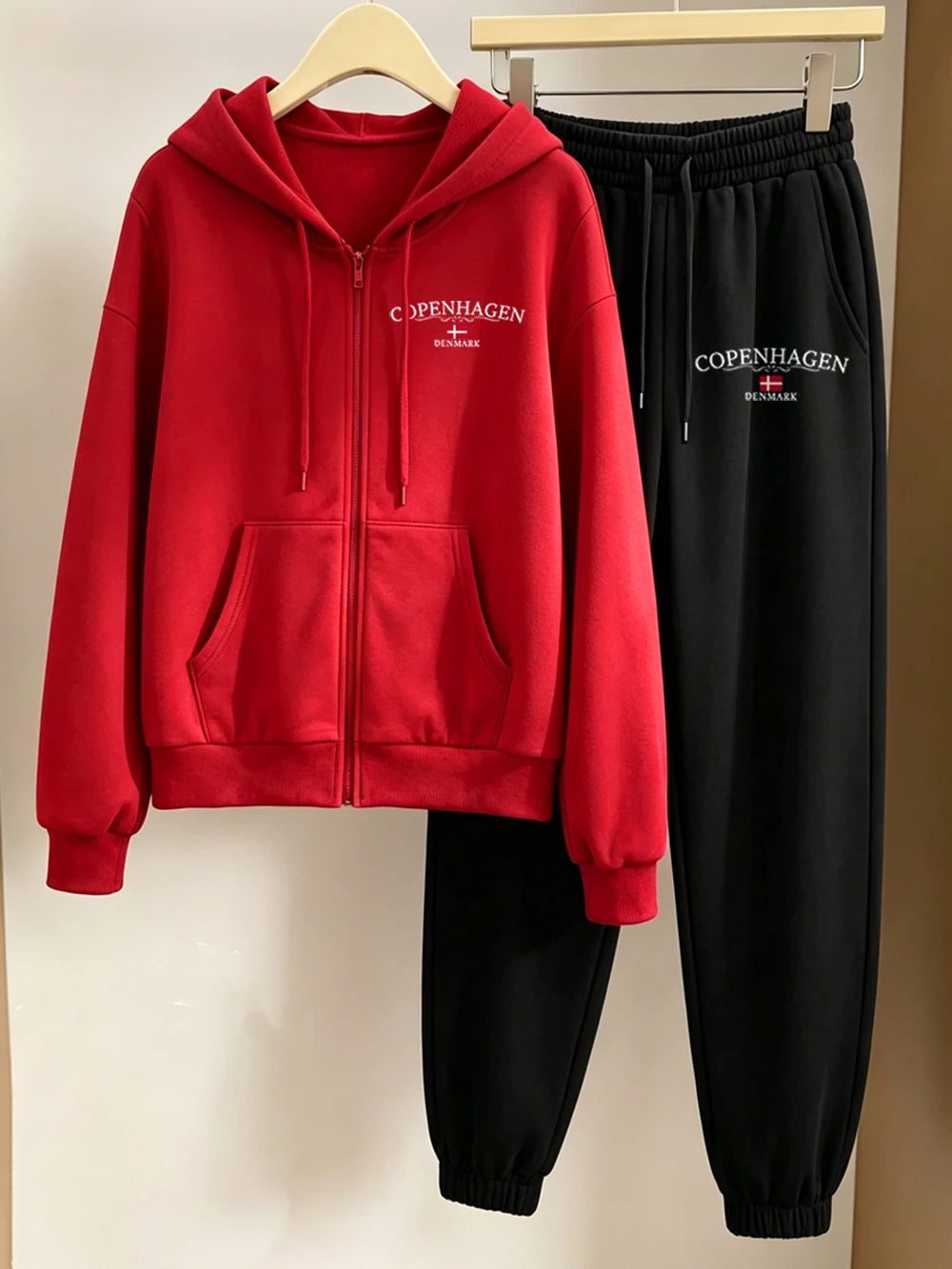Ensemble 2 pièces motif Copenhague Danemark sweat à capuche zippé et pantalon de survêtement pour femmes