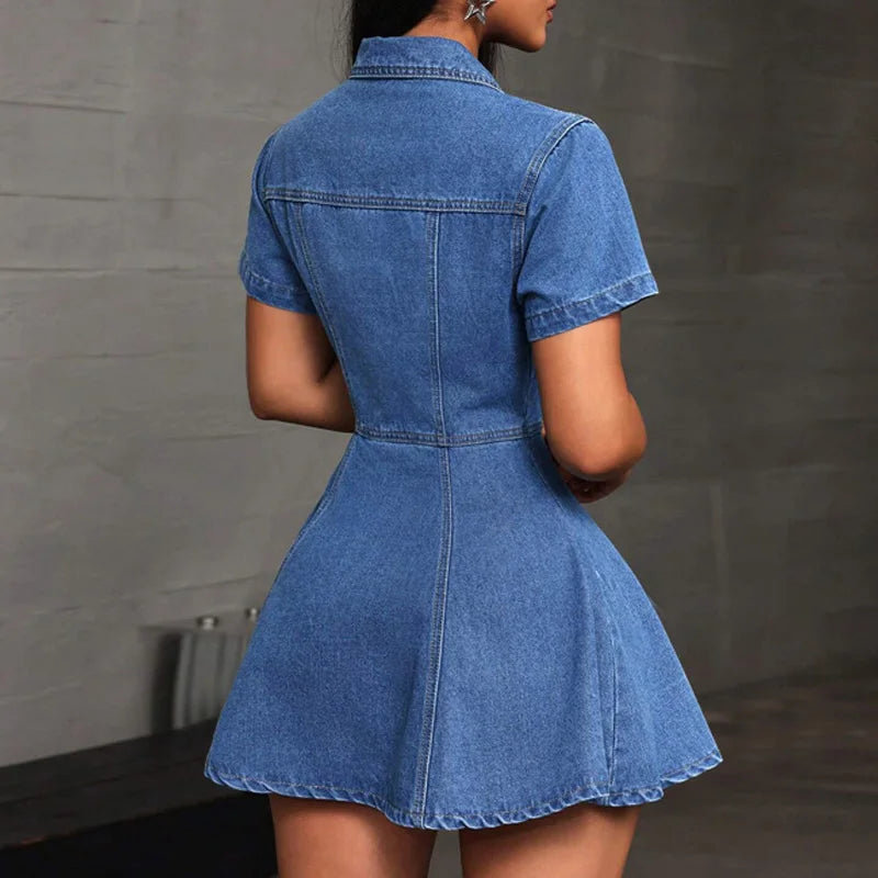 Robe en jean boutonnée à manches courtes pour femmes