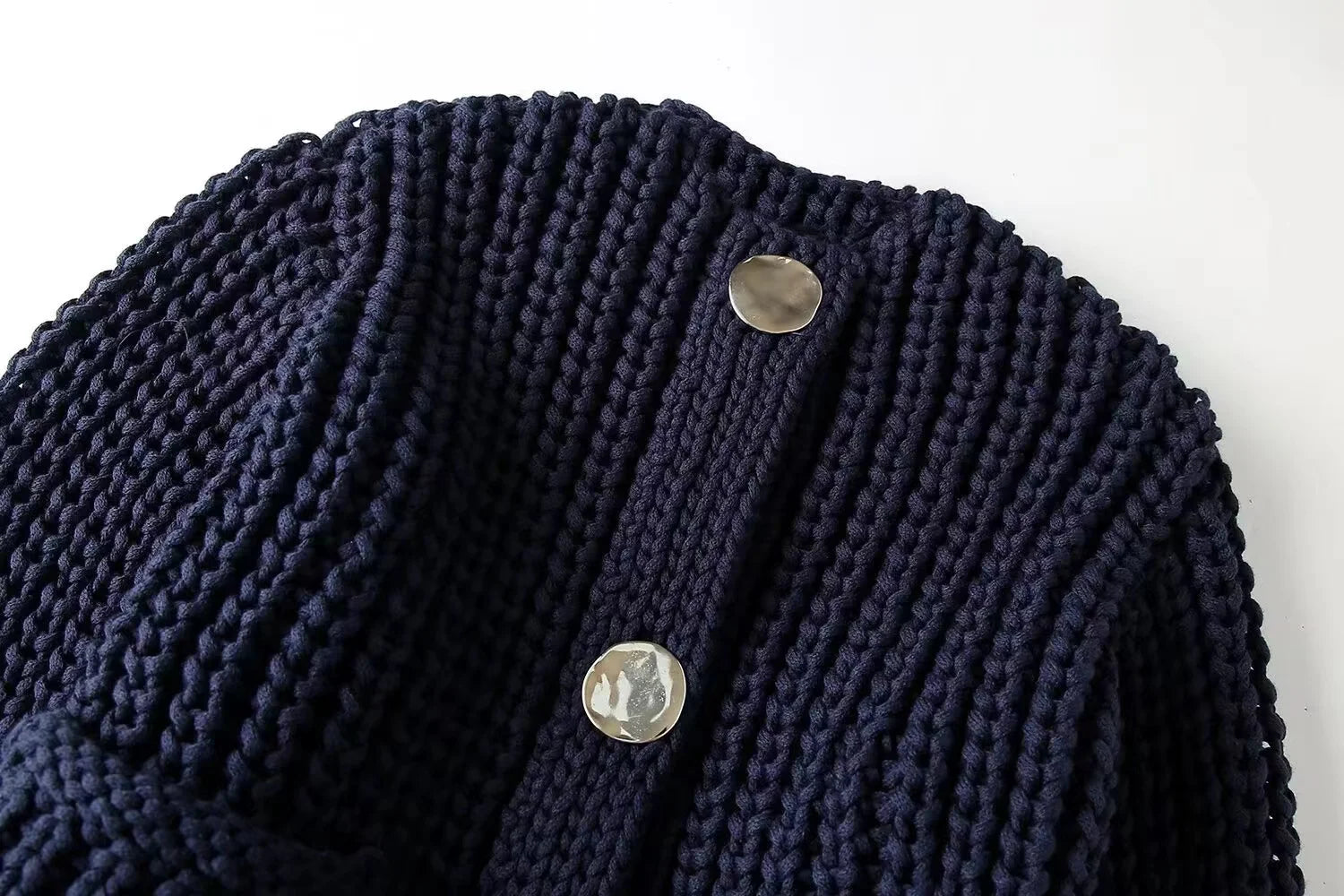 Cardigan à manches et col rond pour femmes