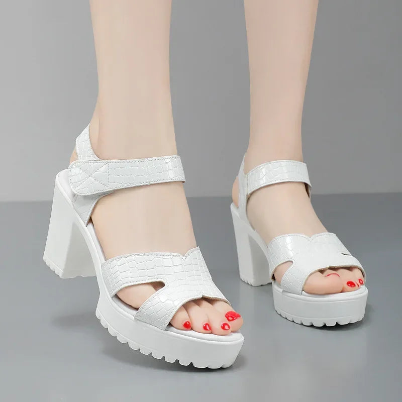 Sandales en cuir véritable pour femmes