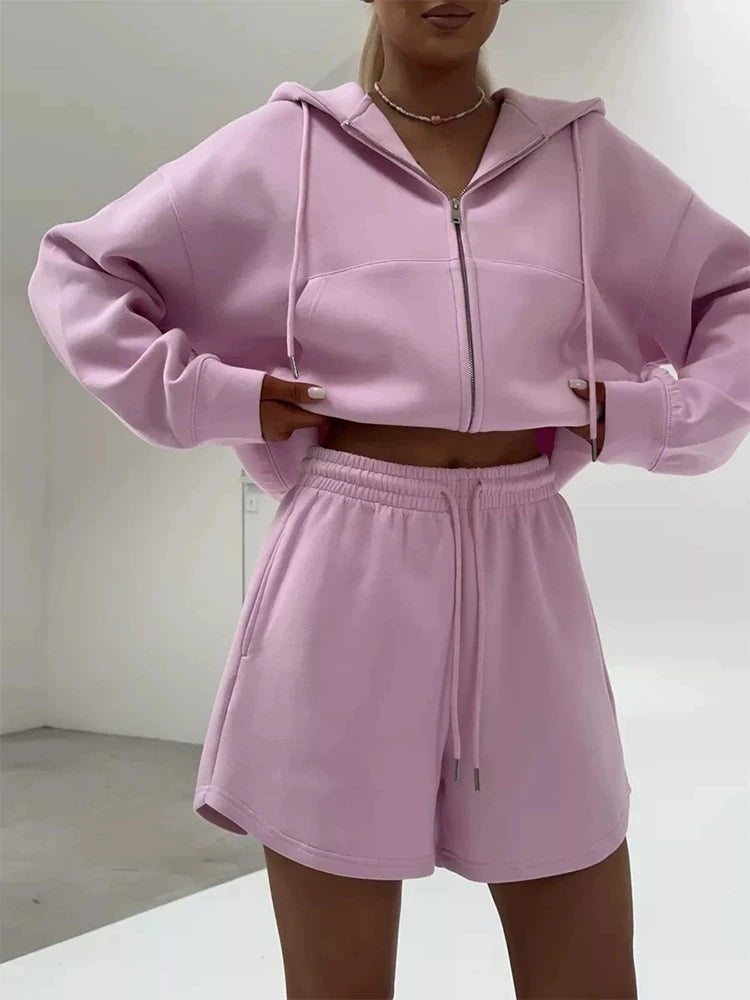 Ensemble deux pièces sweat-shirt et short pour femmes
